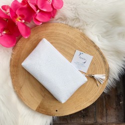 Petite trousse écailles blanches et argentées